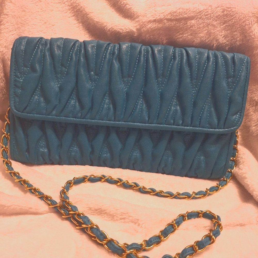 Urban Expressions Crossbody Leather Clutch